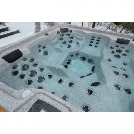 Гидромассажный спа-бассейн Arctic Spa Klondiker EPIC Гидромассажный спа-бассейн Arctic Spa Klondiker EPIC