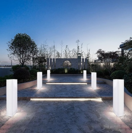 Светильник Колонна 30х30  питание от АКБ, RGB